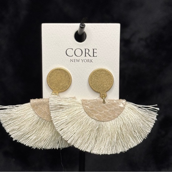Jewelry - 🌴 Gold and Cream Fringe Earrings